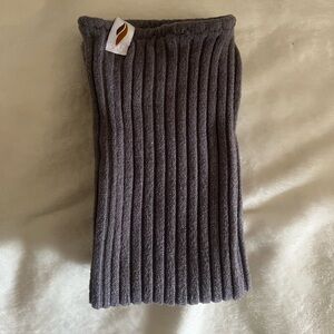 Rubia wear leg warmers